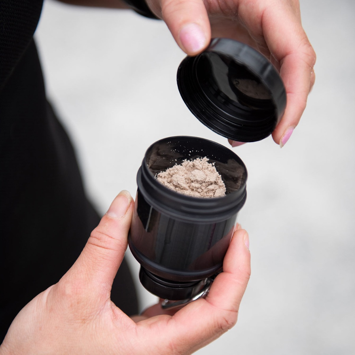 469716 gnc whey2go funnel black alt3.jpg