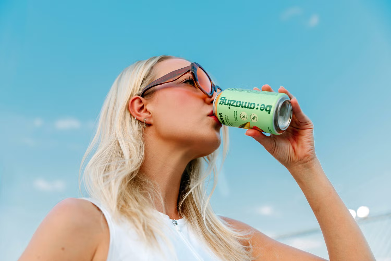 5.604212 be amazing peach mango greens lifestyle alt3.png